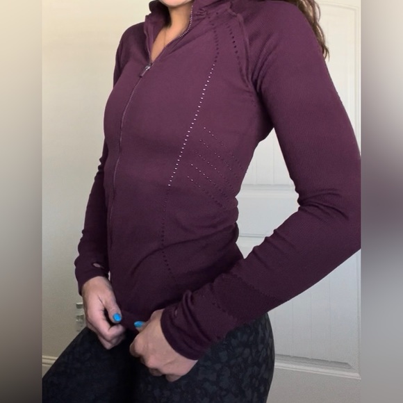 Fabletics Ribbed Zip-up Jacket - Picture 6 of 13